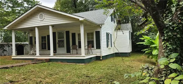 213 N Street, North Wilkesboro, NC 28659