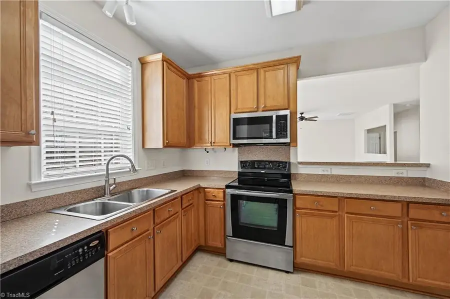 5944 Hollow Wood Court, Winston Salem, NC 27104 - #3