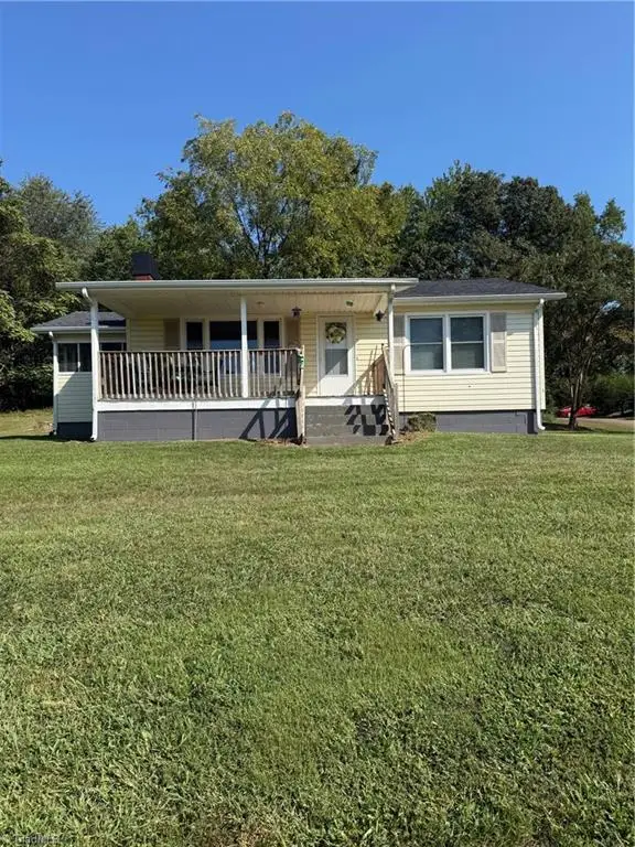107 Eaton Road, Mount Airy, NC 27030 - #2