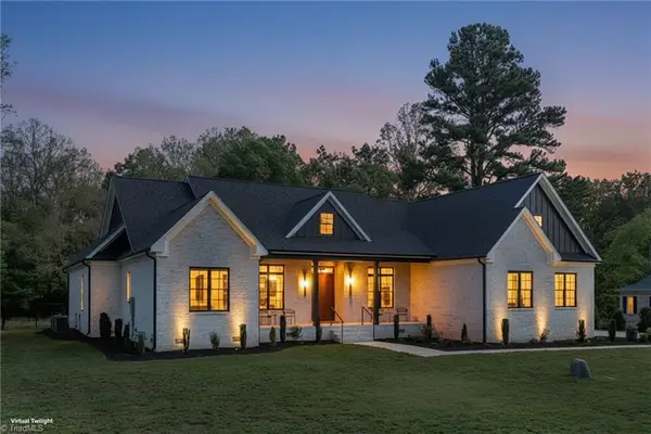 7618 Pemberley Drive, Oak Ridge, NC 27310