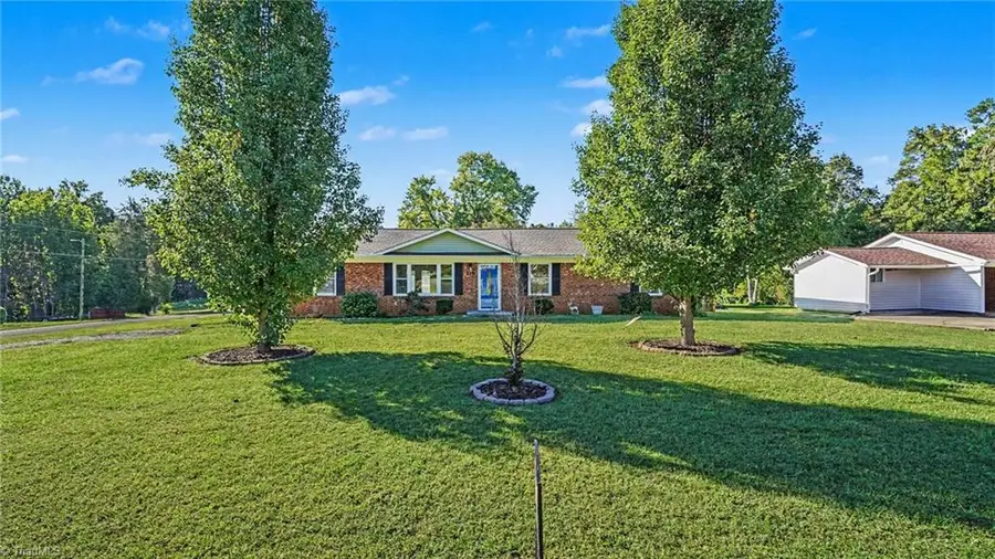 178 Fisher Street, Lexington, NC 27292 - #3