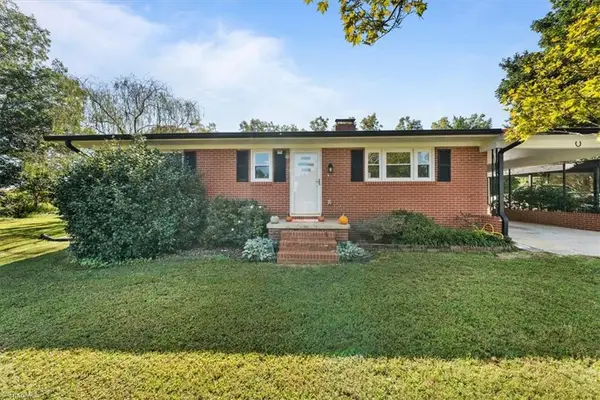 334 Beane Road, Seagrove, NC 27341