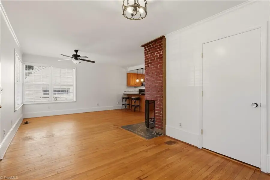 220 E Parkway Avenue, High Point, NC 27262 - #3