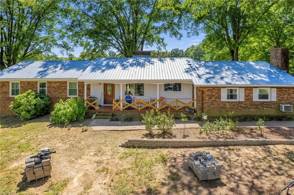 2661 Nc Highway 24 27 W, Mount Gilead, NC 27306 - #1