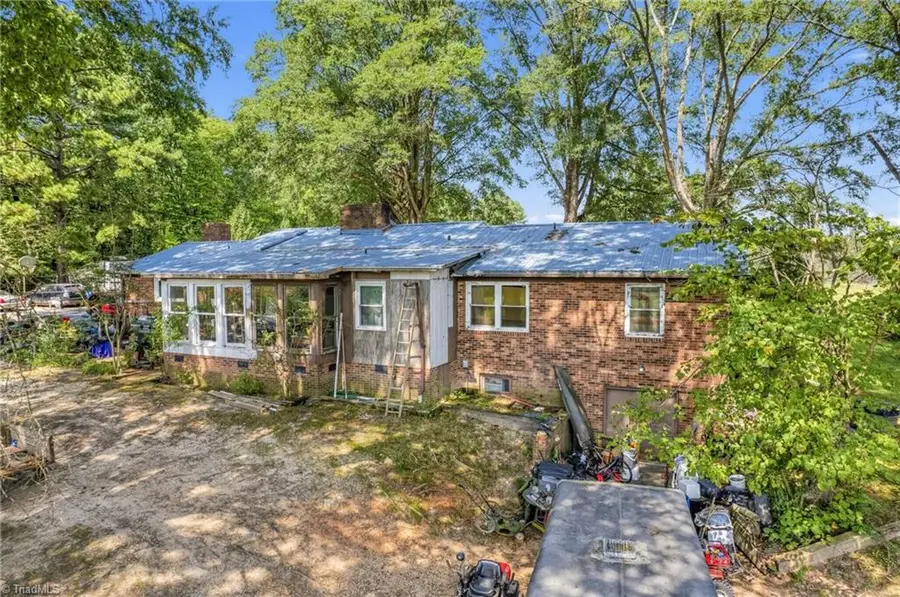 2661 Nc Highway 24 27 W, Mount Gilead, NC 27306 - #2