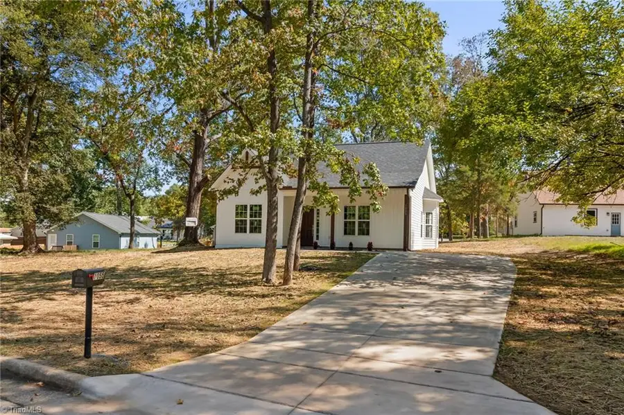 1055 Fisher Ferry Street, Thomasville, NC 27360 - #2