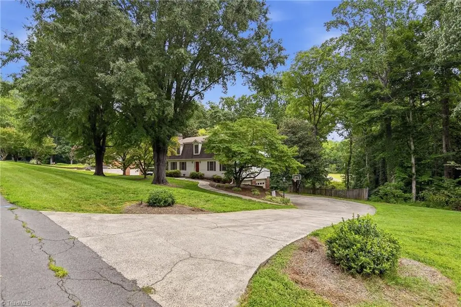 1009 Briarcliff Road, Yadkinville, NC 27055 - #3