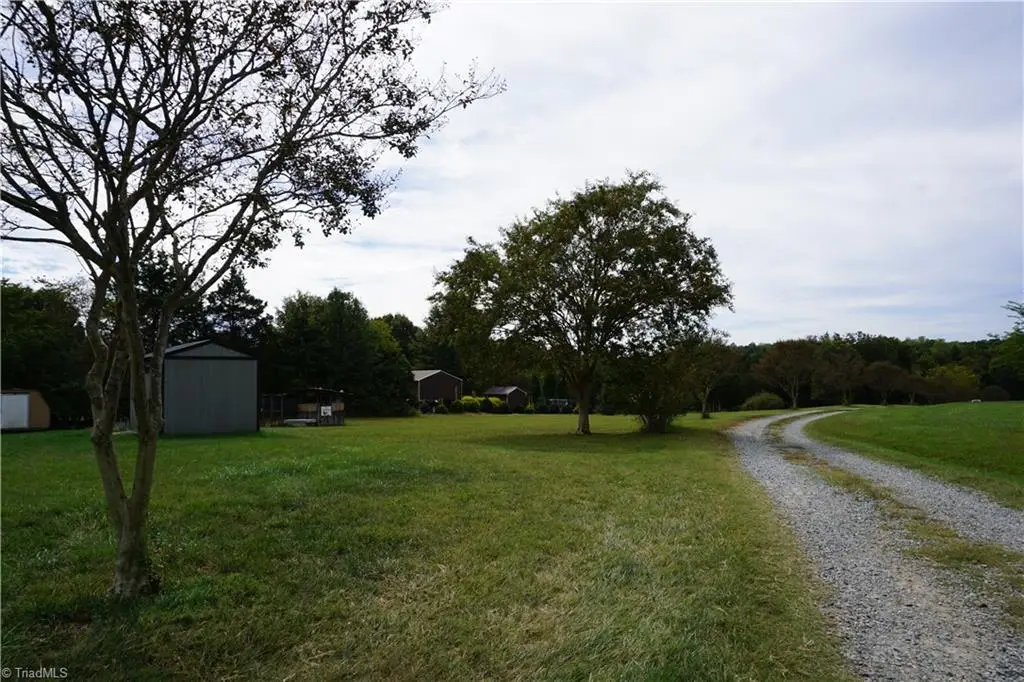 141 Old Thomas Farm Road, Lexington, NC 27295 - #1