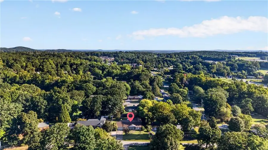 1039 Kerry Street, Asheboro, NC 27203 - #3