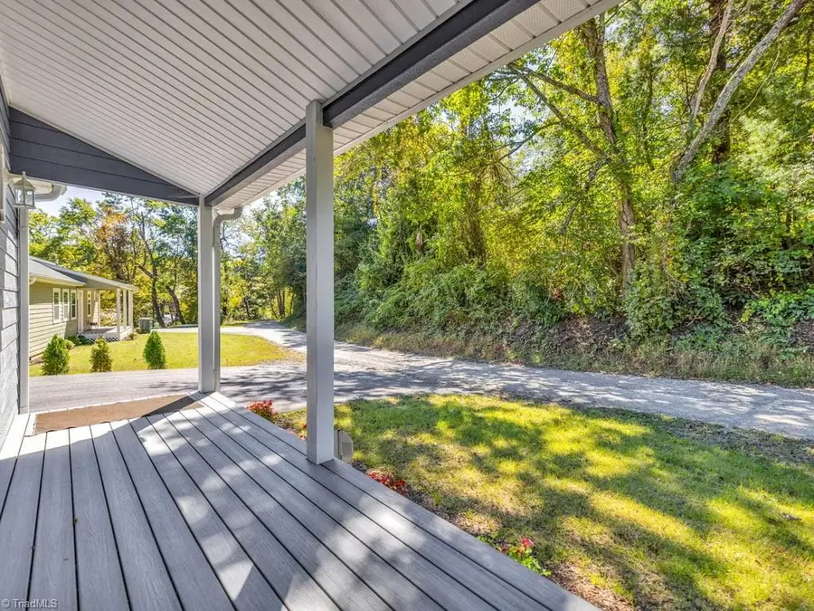 109 Southside Drive, Sparta, NC 28675 - #2