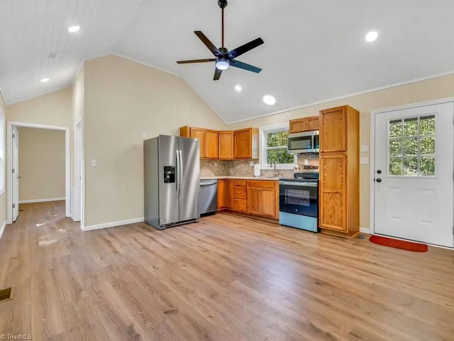 109 Southside Drive, Sparta, NC 28675 - #3