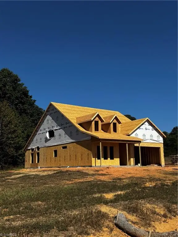 187 Reeds Lane, Lexington, NC 27295 - #3