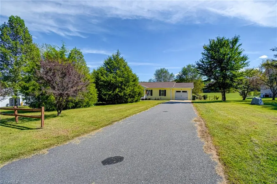 224 Tom Hunter Road, Pilot Mountain, NC 27041 - #2