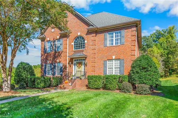 2008 E Pinehurst Court, Clemmons, NC 27012