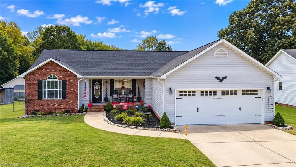 106 John Mills Lane, Thomasville, NC 27360 - #1