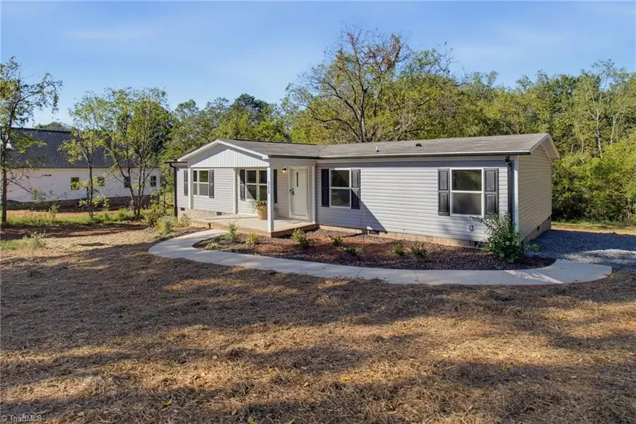209 River Street, East Bend, NC 27018 - #2