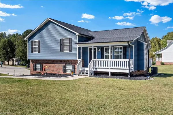 494 Sunset Ridge Lane, Lexington, NC 27295