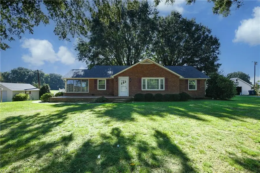 7378 Nc Highway 135, Mayodan, NC 27027 - #2