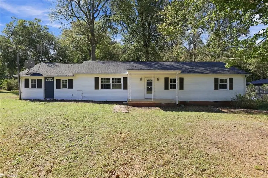4077 Ramseur Julian Road, Liberty, NC 27298 - #2