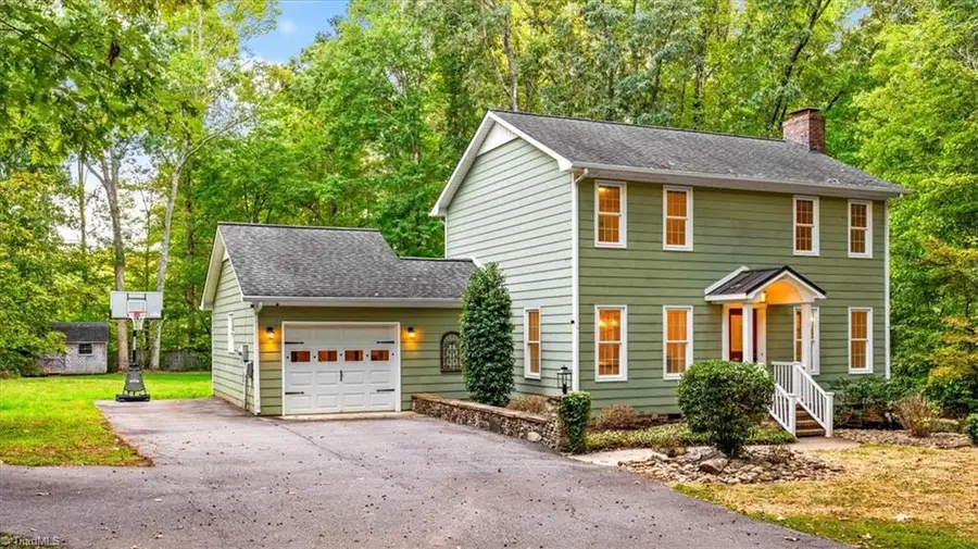 2717 Oak Hollow Drive, Asheboro, NC 27205 - #2