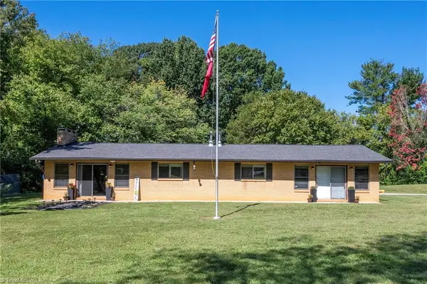 490 Pinecroft Boulevard, Lexington, NC 27295