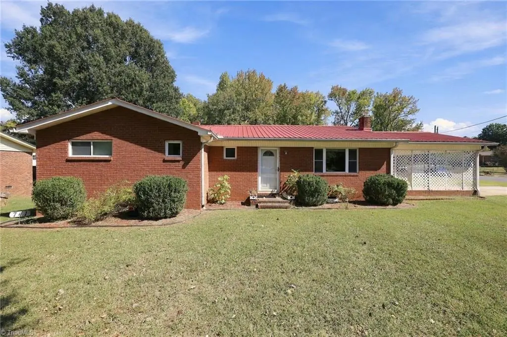 741 Kennedy Road, Thomasville, NC 27360 - #1