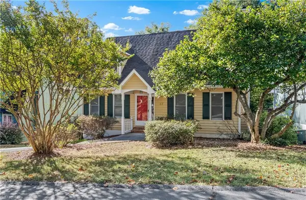 65 Carrisbrooke Lane, Winston-Salem, NC 27104