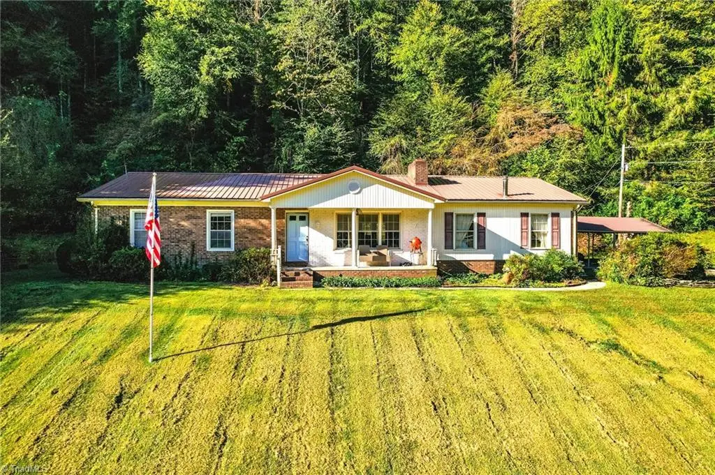 5521 Elk Creek Darby Road, Ferguson, NC 28624 - #1
