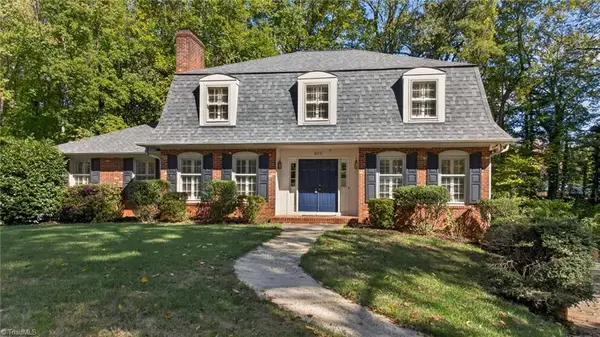 805 Chartwell Circle, Winston-Salem, NC 27106