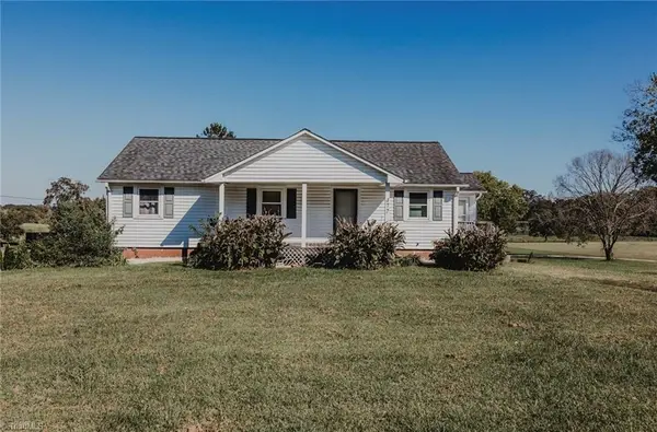 477 Pleasant Acre Drive, Mocksville, NC 27028