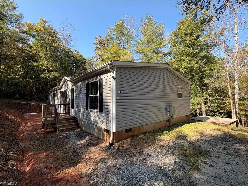 487 Mars Mountain Place, Boomer, NC 28606 - #1