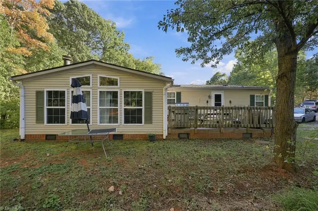 3921 S Nc Highway 8, Walnut Cove, NC 27052 - #1