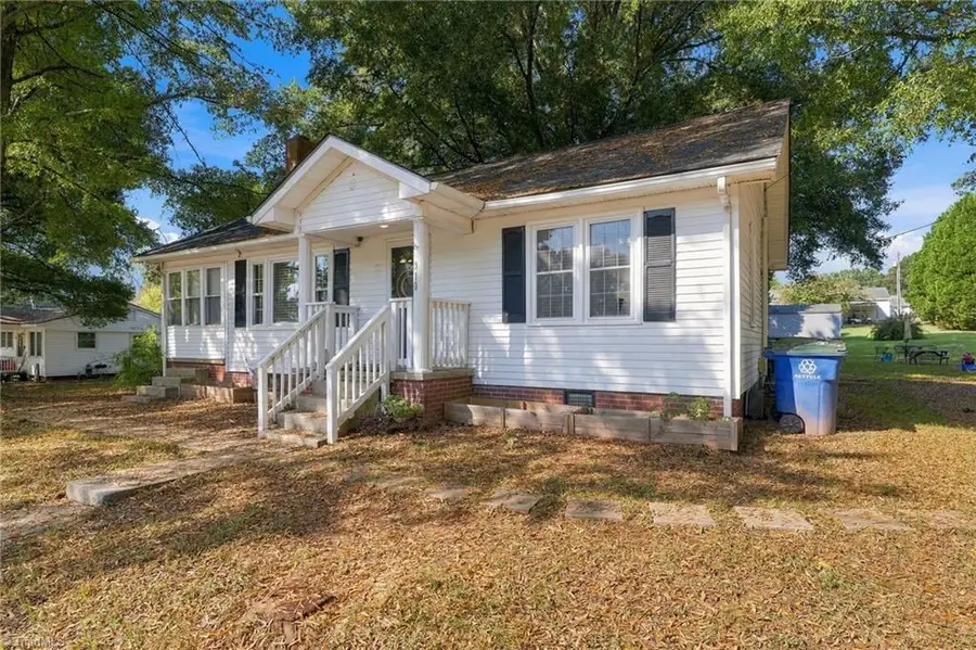 310 4th Avenue, Mayodan, NC 27027 - #2