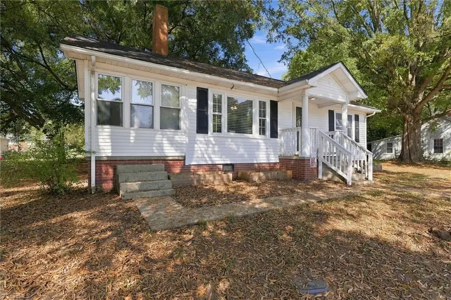 310 4th Avenue, Mayodan, NC 27027 - #3