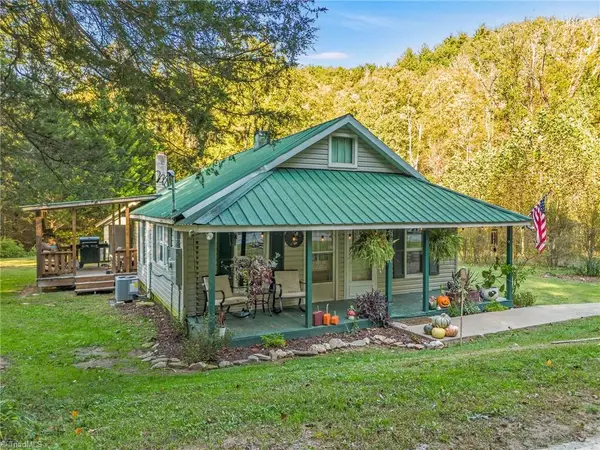 9472 N Old Nc Highway 16, Millers Creek, NC 28651