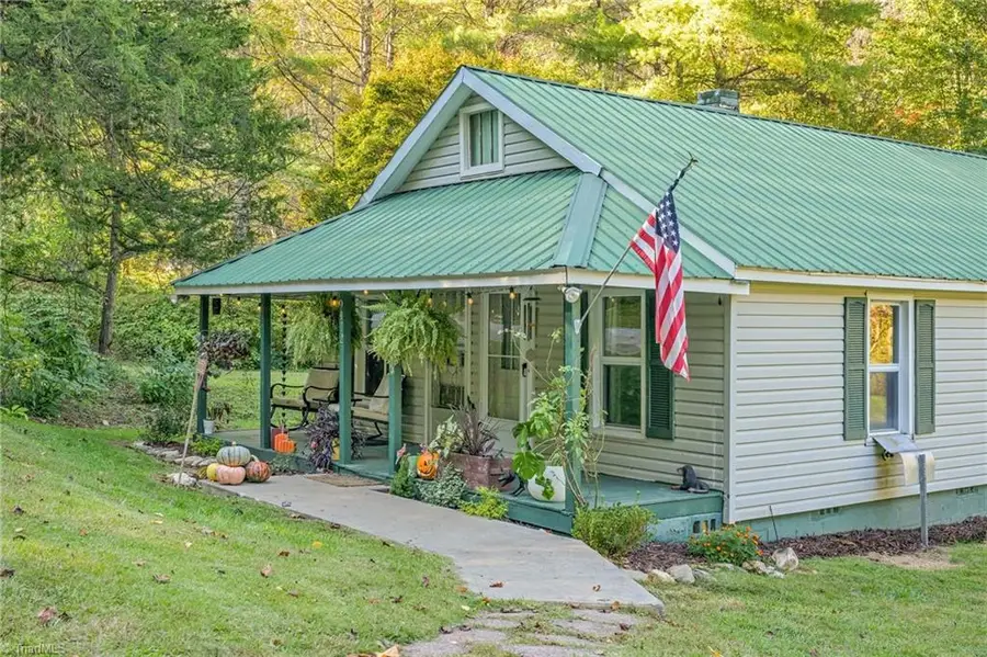 9472 N Old Nc Highway 16, Millers Creek, NC 28651 - #3