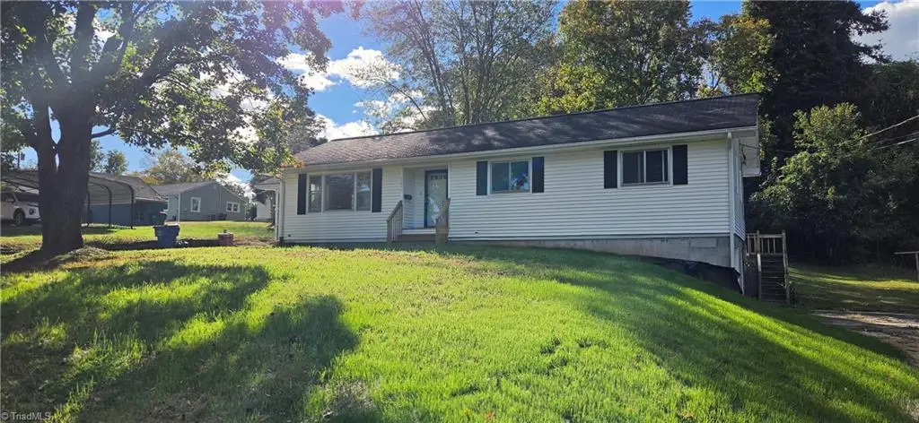 1811 Gwyn Street, Mount Airy, NC 27030 - #1
