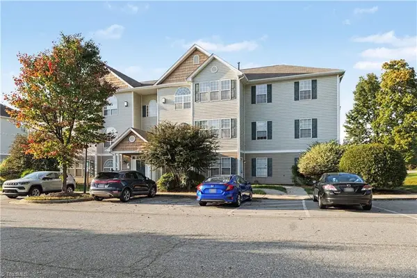 6121 Hedgecock Circle, High Point, NC 27265