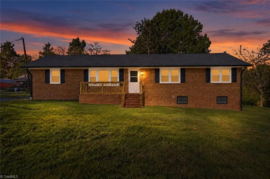 5500 Fieldswood Drive, Greensboro, NC 27406 - #2