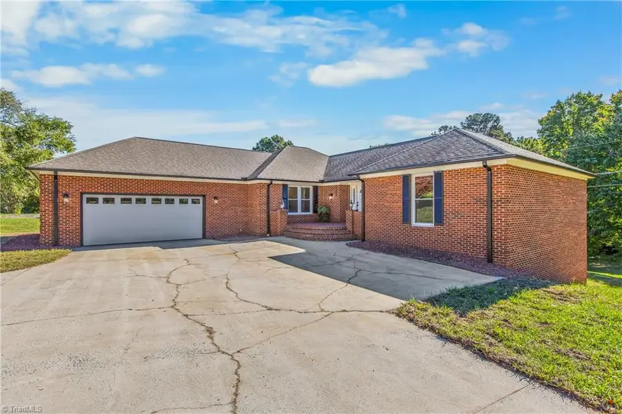 620 Academy Street, Rural Hall, NC 27045 - #2