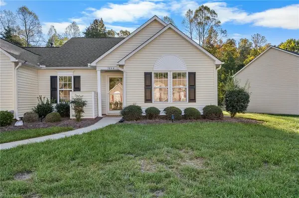3844 Hanley Way, Walkertown, NC 27051