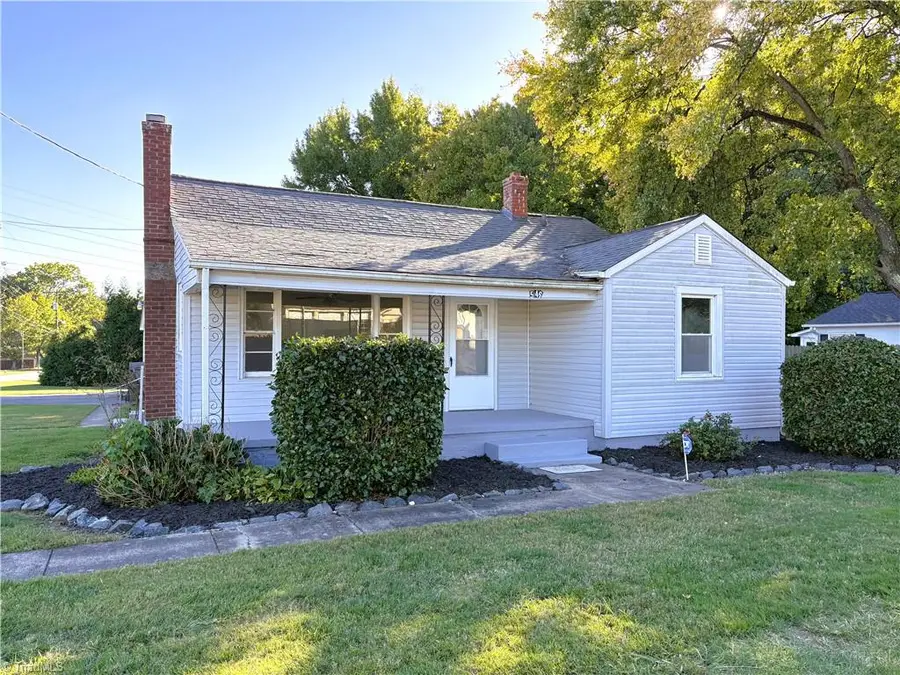 546 Edgewood Street, Kernersville, NC 27284 - #2