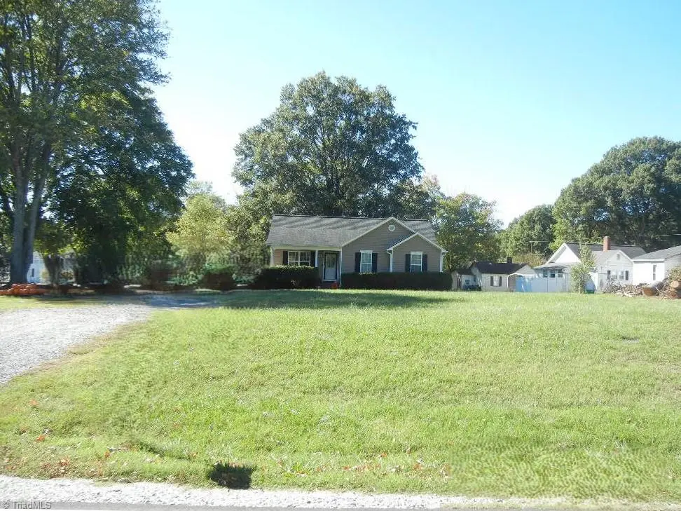 306 S Ayersville Road, Mayodan, NC 27027 - #1
