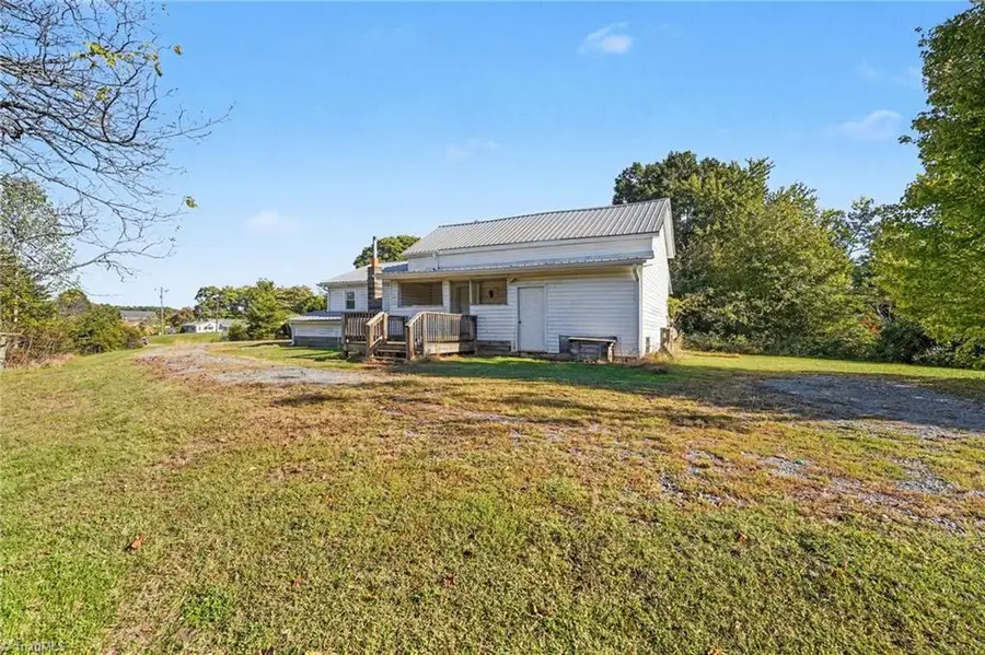 3264 Nc Highway 8 S, Walnut Cove, NC 27052 - #3