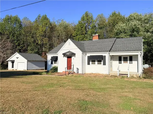 4904 Austin Little Mountain Road, Roaring River, NC 28669