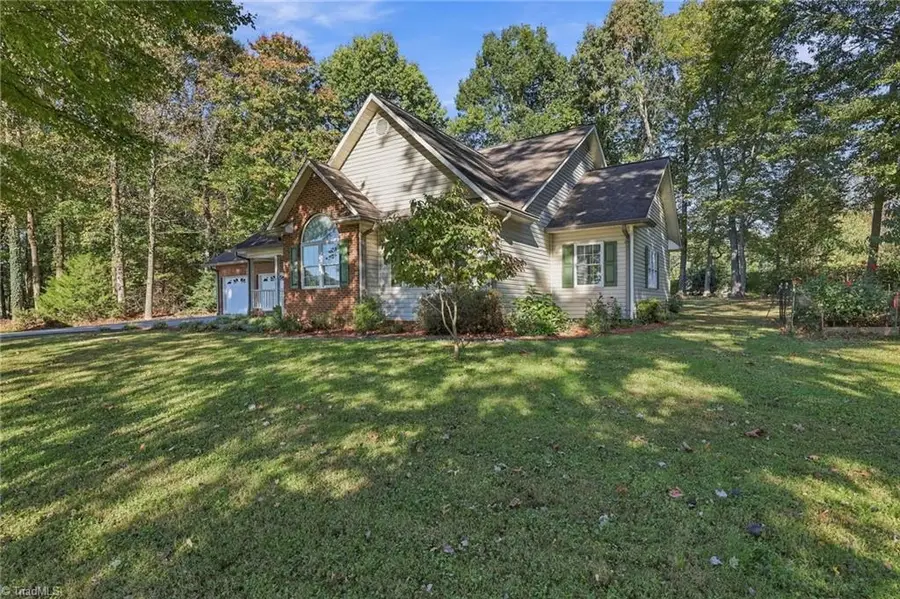 2765 Airport Road, Wilkesboro, NC 28659 - #3
