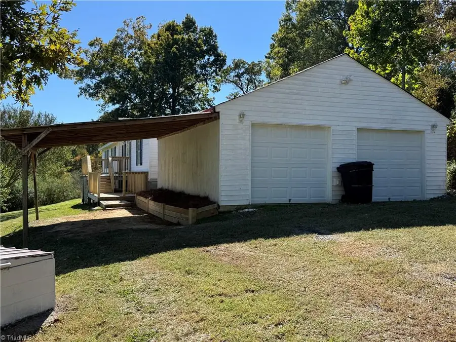 302 Queens Way, Randleman, NC 27317 - #2