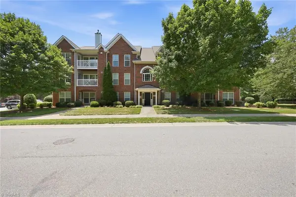 130 Shallowford Reserve Drive #301, Lewisville, NC 27023