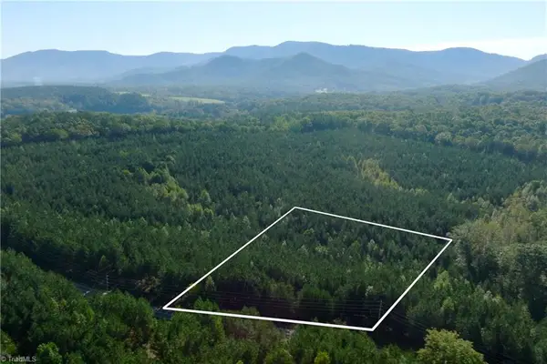 13 Morrison Road, Morganton, NC 28655