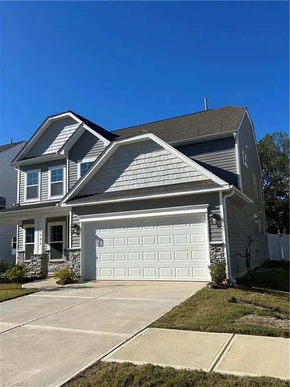 1986 Abbotts Vista Drive, Kernersville, NC 27284